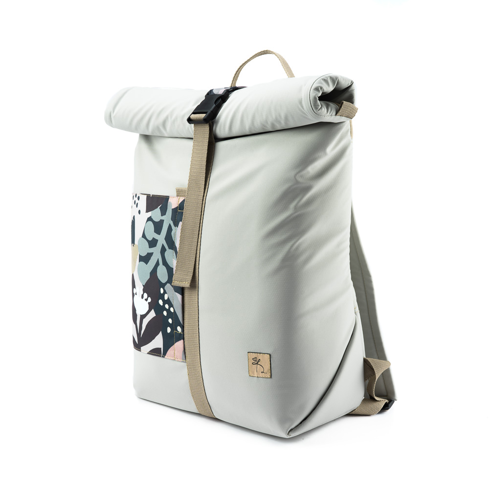 Rucsac rolltop flori cu pete pastelate